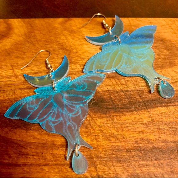 New Iridescent Luna Moth Laser Acrylic Earrings - Picture 9 of 9
